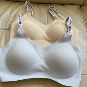 Women's Seamless Bra Set - Cream and White